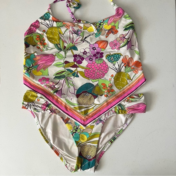 Trina Turk Key West Botanical Hankerchief Scarf Tankini Top & Shirred Bottom 6 - Picture 1 of 16